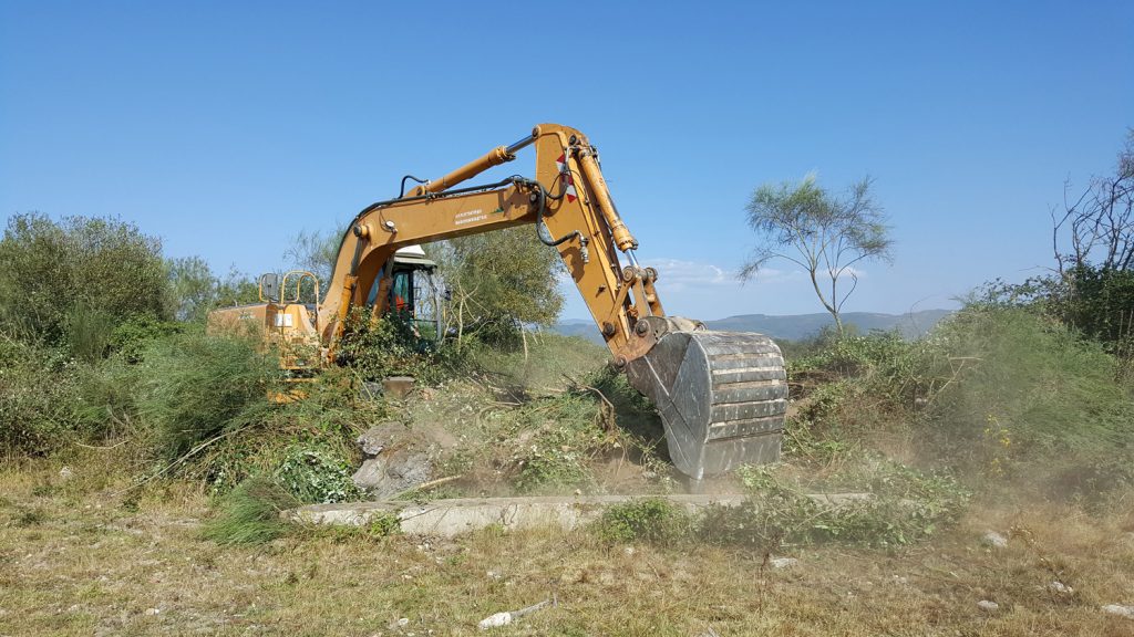 Veiga de Gomareite 2018-09-13. Retirando viga